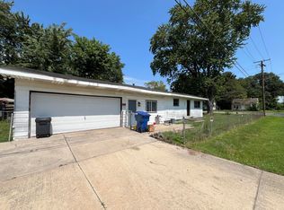 1055 Maynard Dr, Benton Harbor, MI 49022