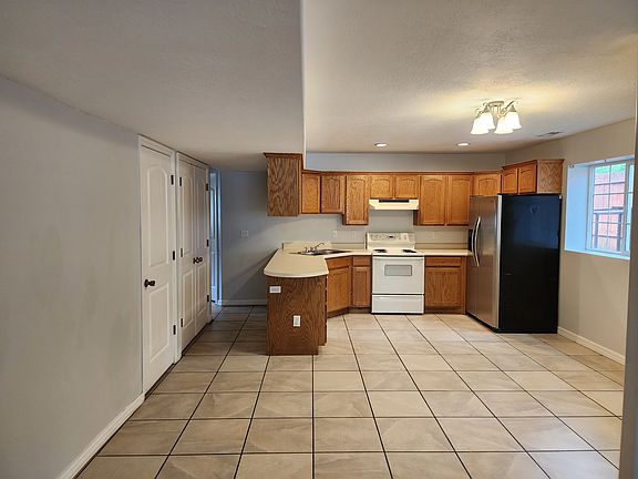 5th image of 241 E 300 S #Basement