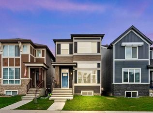 46 S Corner Meadows Cmn NE, Calgary, AB T3N 1K1