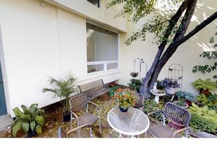 8 Lombard Mews, Philadelphia, PA 19147