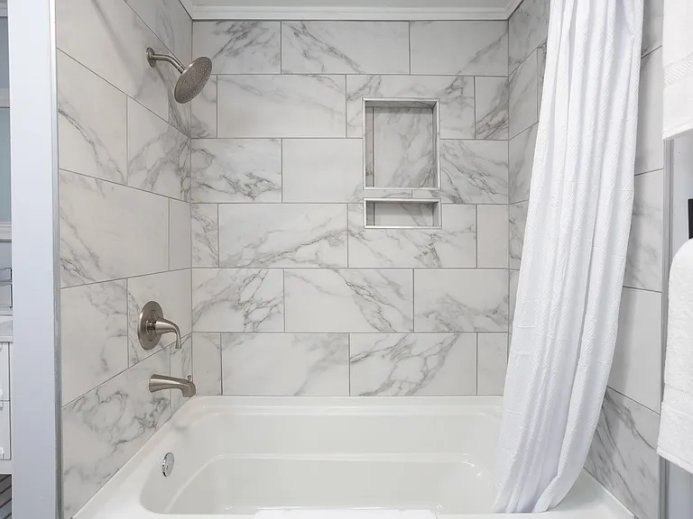 723 W McKinley St — Photo 8