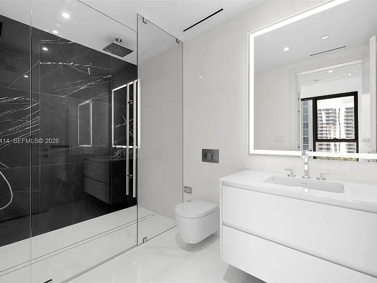 300 Biscayne Boulevard Way #1708 — Photo 21