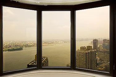 Rented by R New York