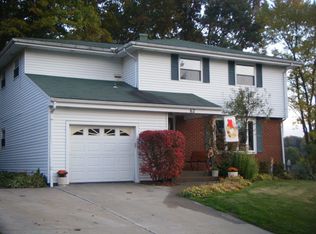 62 Sierra Dr, Pittsburgh, PA 15239