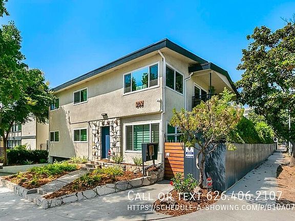 3rd image of 303 N Oakland Ave #2
