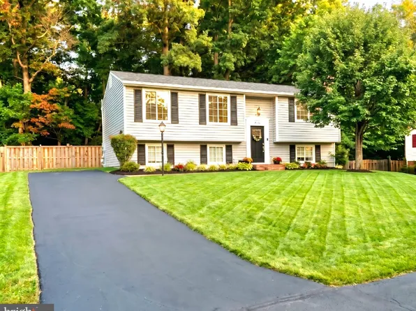 8734 Cold Plain Ct, Springfield, VA 22153