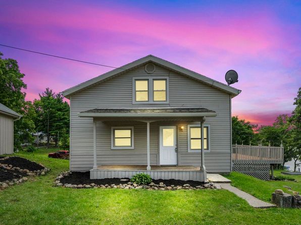 195 Lane 272 Crooked Lk, Angola, IN 46703