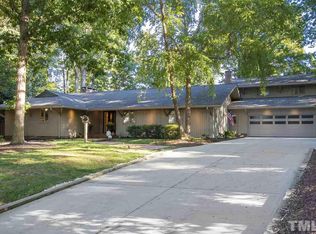 601 Blenheim Dr, Raleigh, NC 27612