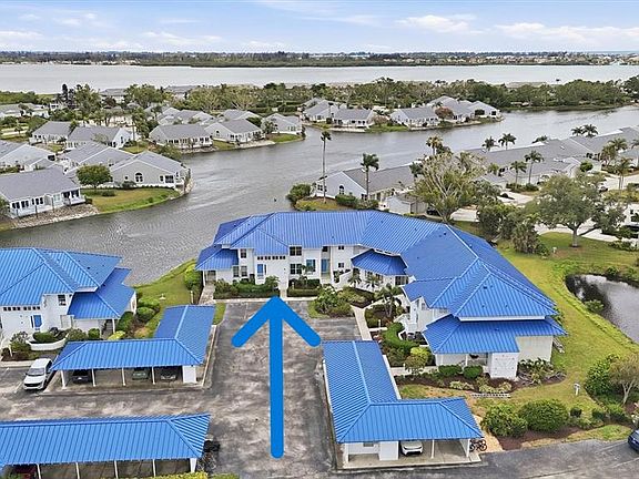 3rd image of 972 SANDPIPER CIRCLE #972