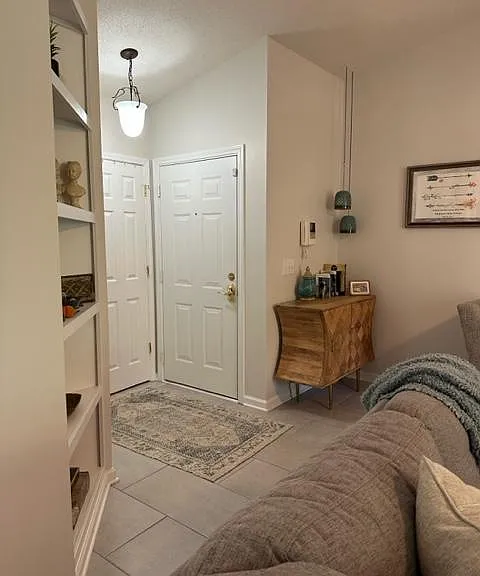 6118 Hedgecock Cir #3C — Photo 10