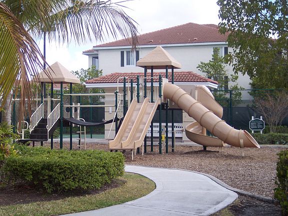 3rd image of 11753 W Atlantic Blvd APT 2