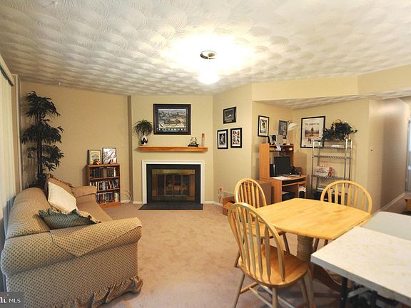 3rd image of 355 Town Green Way