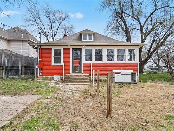 4th image of 1006 S Arkansas St