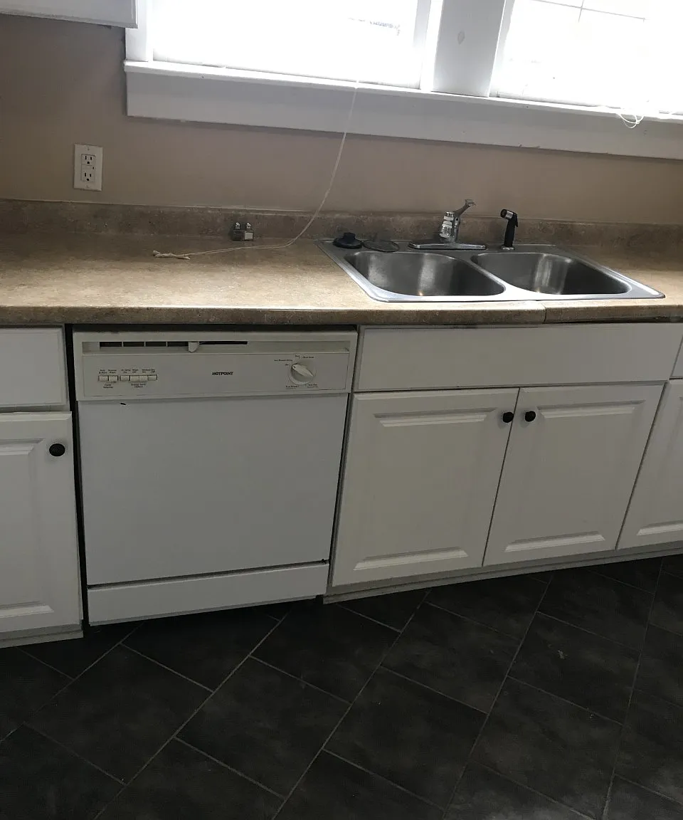 2 bed, 826 sqft, $1,375 — Photo 3