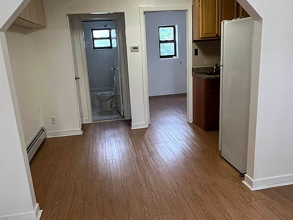 2nd image of 457 18th St Floor 2