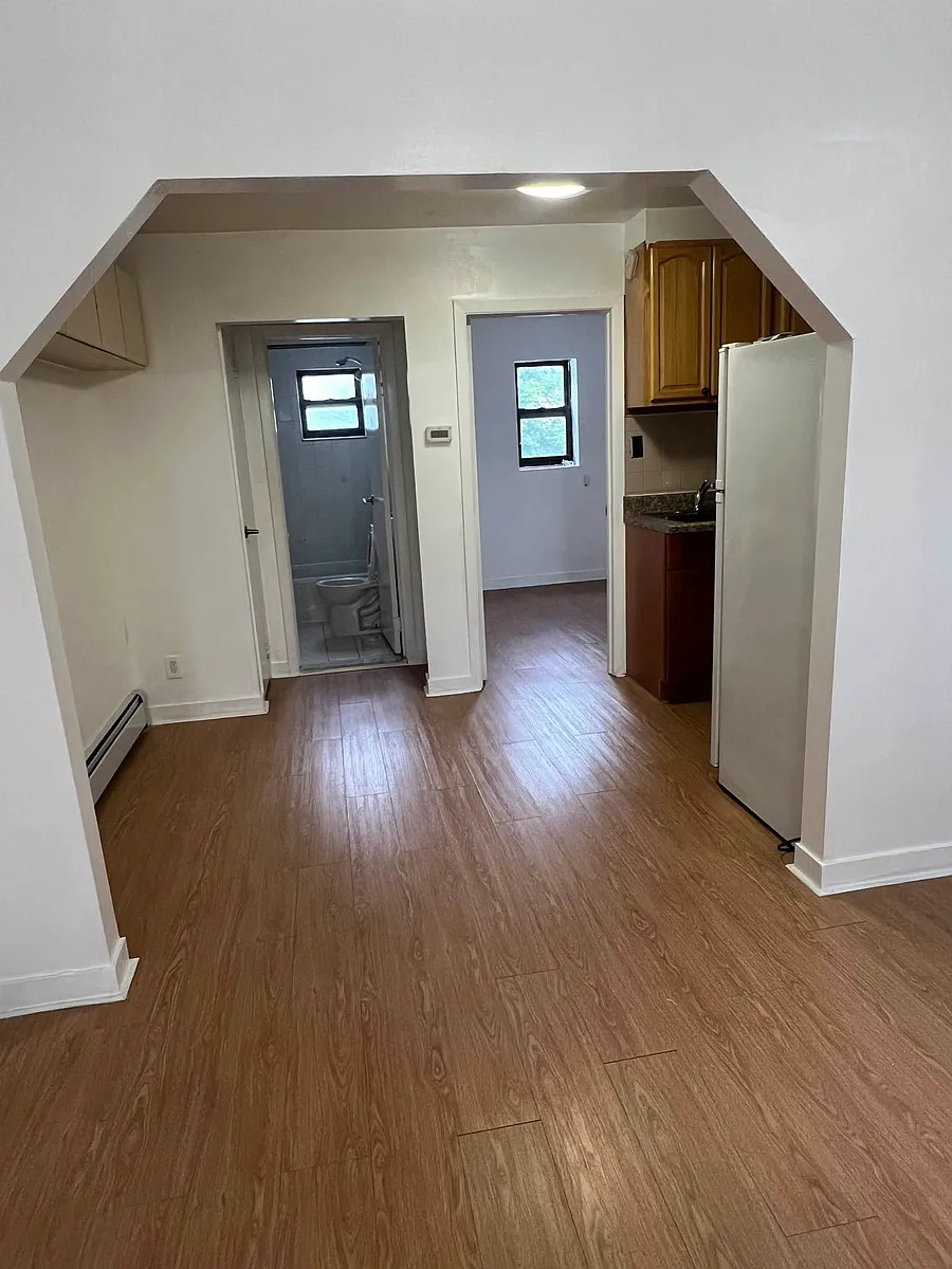 Building Photo - 457 18th St #2