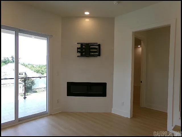 73 Tournay Cir — Photo 9