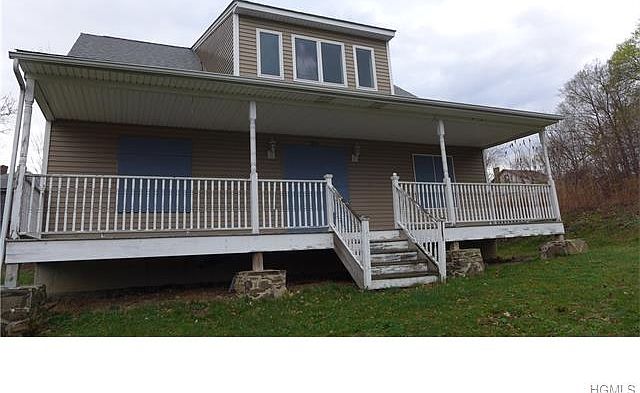 1st image of 107 Robinson Ave