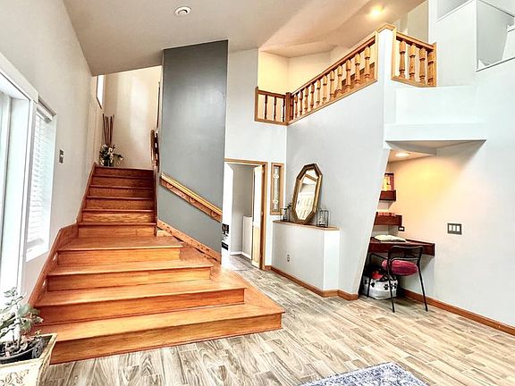 2nd image of 727 E Madison STREET