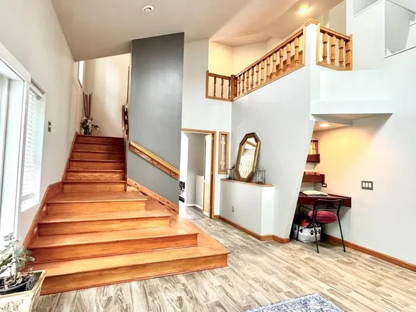 727 E Madison STREET, Oconomowoc, WI 53066