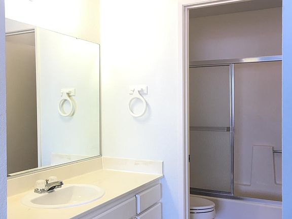 4th image of 27611 Nugget Dr