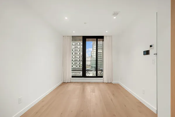 Rented by Compass | media 9