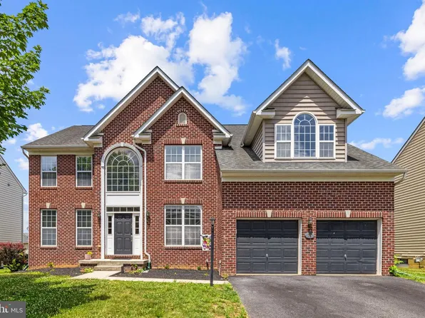 73 Thorton Hall Rd, Kearneysville, WV 25430