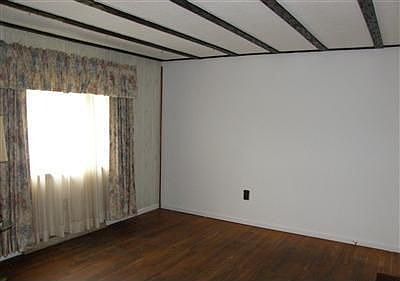 4th image of 55 Hess Ave