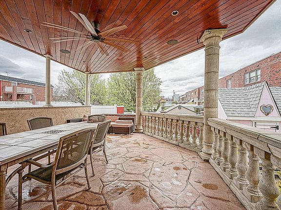 5th image of 1924 Schley St