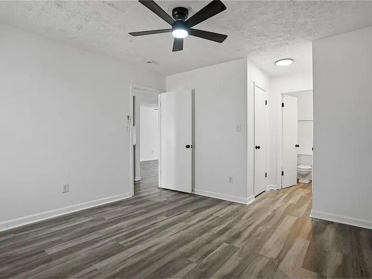858 Ohara Dr — Photo 11