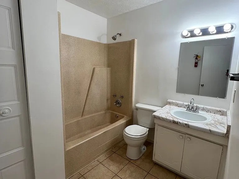 368 Redding Rd #7 — Photo 5