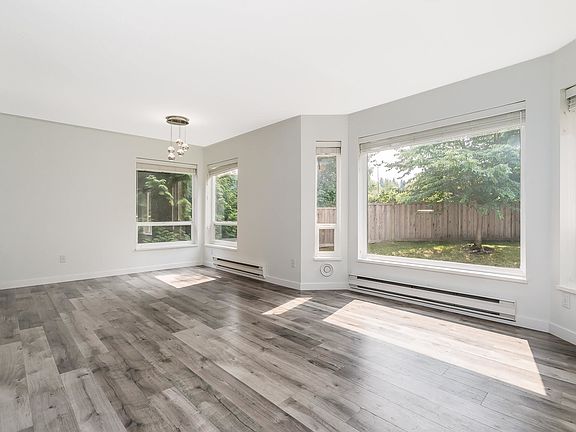 5th image of 2855 152nd St #203