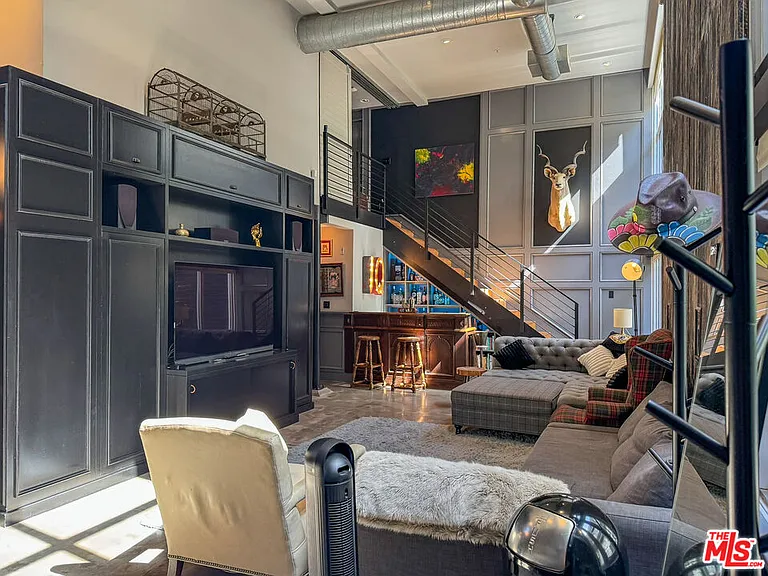 1037 N Laurel Ave #10B — Photo 10