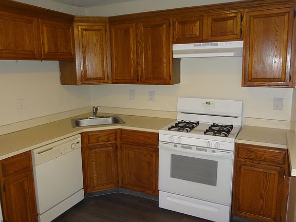 5th image of 76 Iroquois Dr #76
