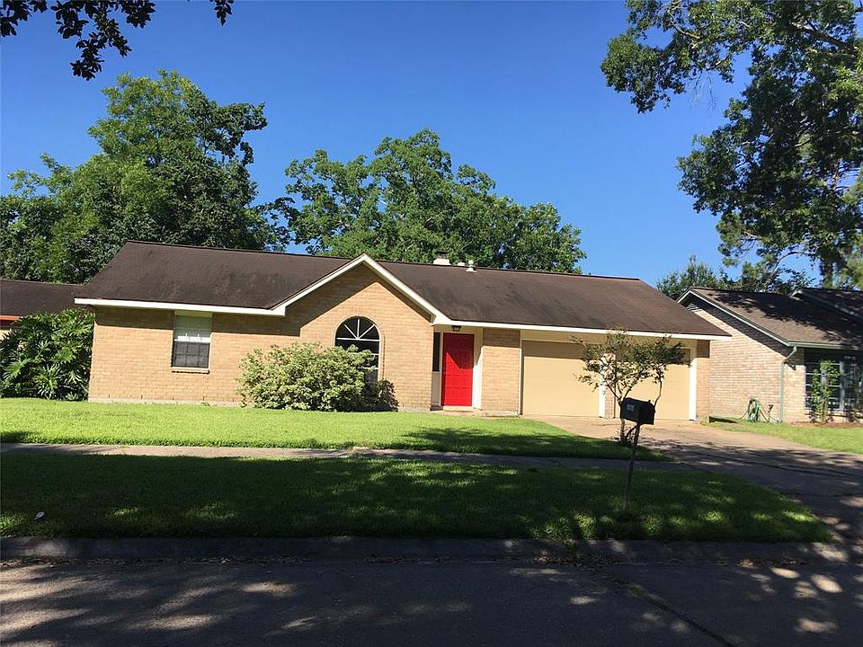 1st image of 15710 Bougainvilla Ln