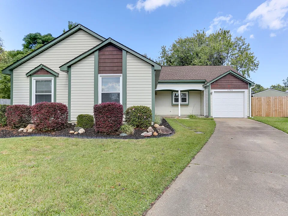 1705 Culmer Ct