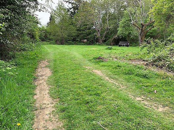 4th image of 2805 30th Ave SE