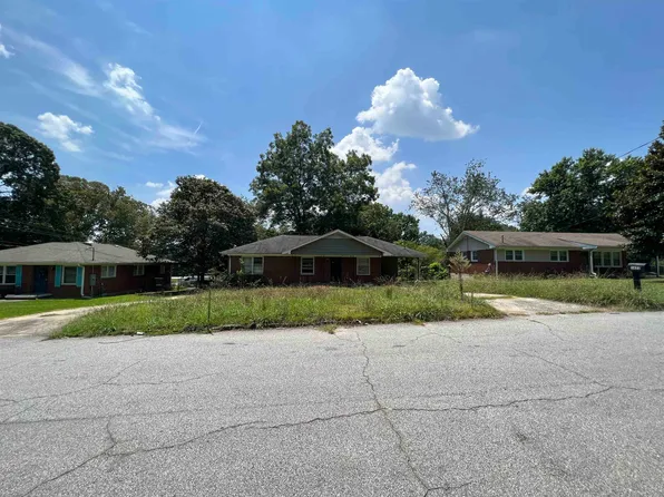 1673 Bagpipe Pl, Conley, GA 30288