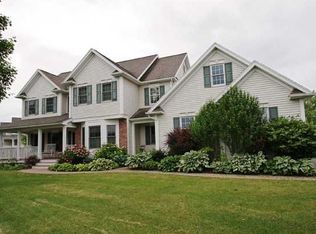7716 Chapman Dr, Ontario, NY 14519
