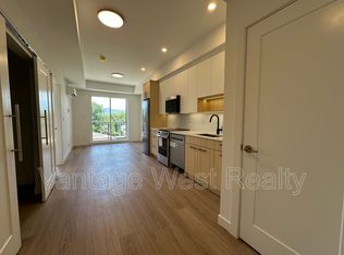 1380 Pridham Ave #305, Kelowna, BC V1Y6B3