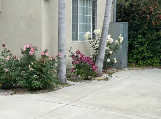 6626 Moore Dr, Los Angeles, CA 90048