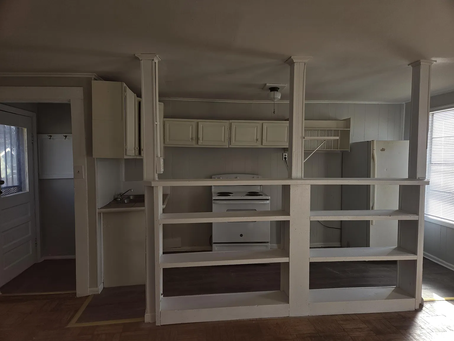1239 Agnes Place - 8 — Photo 1