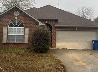 201 Hickory Point Ln, Helena, AL 35080