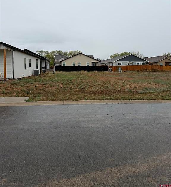 1st image of 506 Jarrett Ave