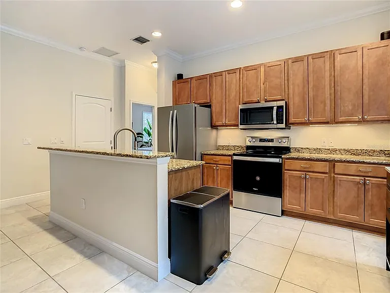 220 W Minnehaha St — Photo 20