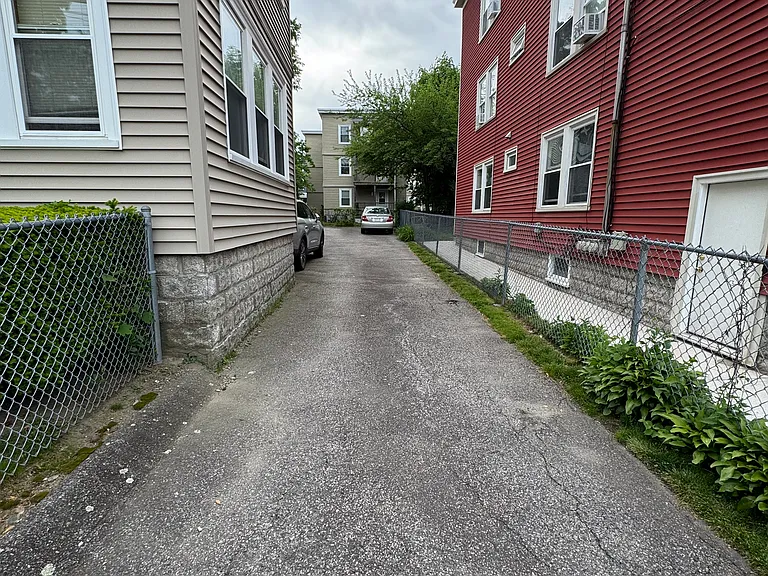 70 Brock St #1 — Photo 17