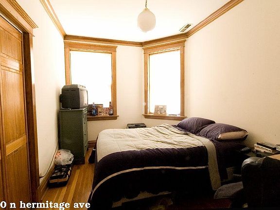 3rd image of 3600 N Hermitage Ave #1625
