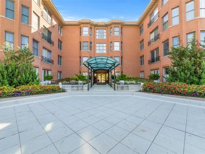 750 S Hanley Rd APT 180, Saint Louis, MO, 63105