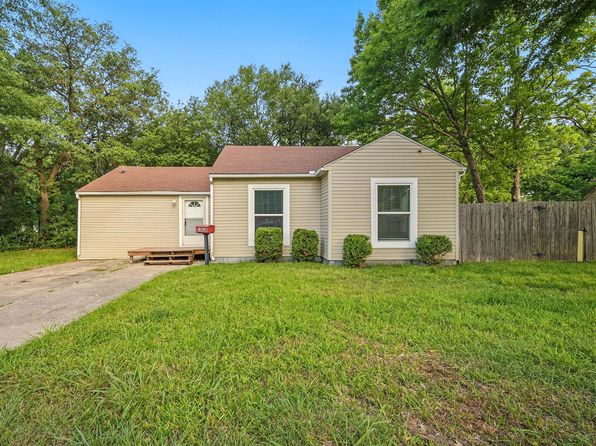 1003 Pecan Ave