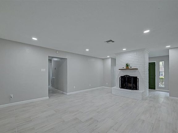 5th image of 14102 Briarworth Dr